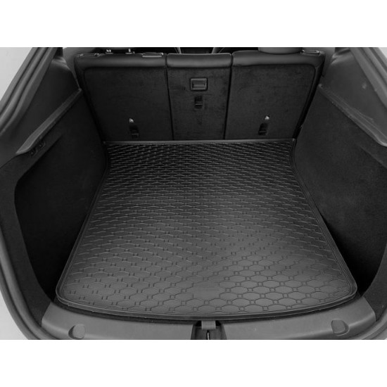 Tesla Model Y csomagtértálca